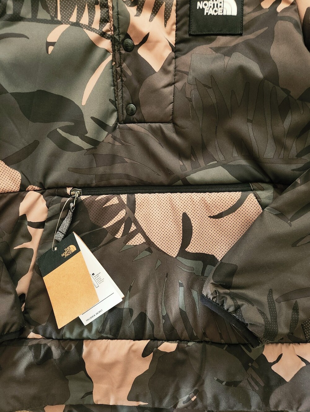 The North Face Fallback Hoodie. Palm Leaf Print - Picture 10 of 11